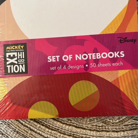 DISNEY MICKEY MOUSE THE TRUE ORIGINAL NYC EXHIBITION set of 4 mini notebooks NEW - Picture 4 of 5